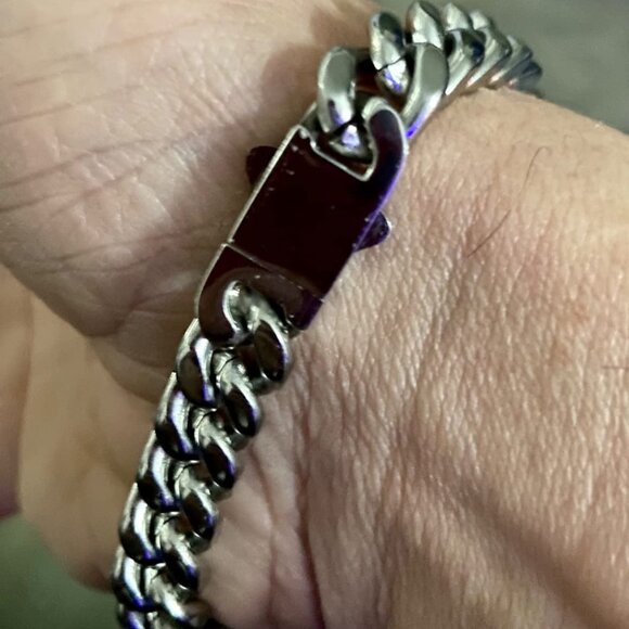 Neiman Marcus Miami Cuban Stainless Steel Chain Bracelet - Picture 2 of 3